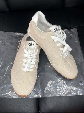 ALO Sunset Sneakers nwt